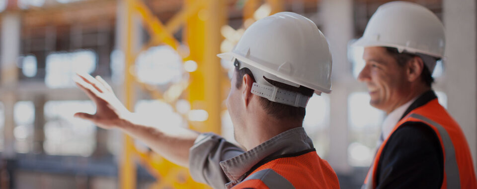 Builder with white hat